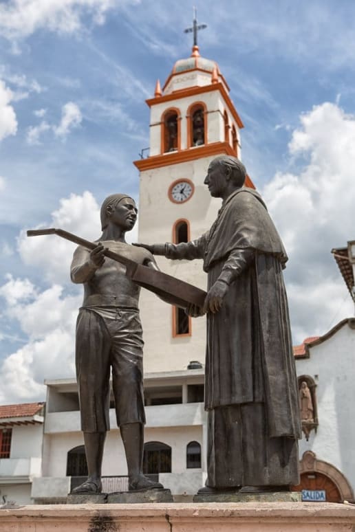 paracho michoacan — Paracho Michoacan Guitars