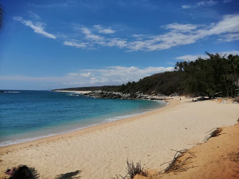 coral beach — Playa Carrizalillo