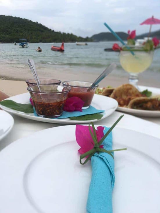 playa las gatas zihuatanejo