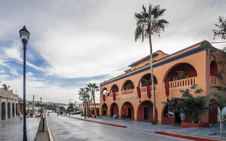 hotel california — Todos Santos Bcs