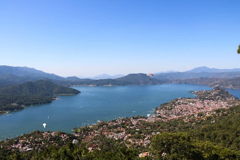 valle de bravo mexico